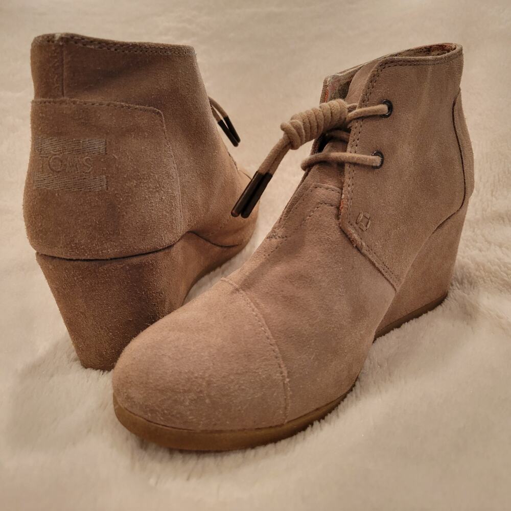 TOMS Womens Desert Wedge Suede Taupe Ankle High Heel Bootie✨️9.5